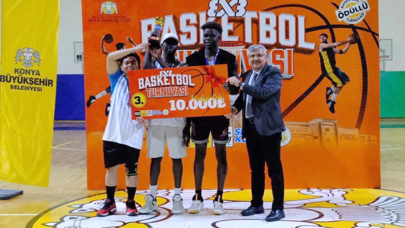 Selçuk Üniversitesinde 3x3 Basketbol turnuvası heyecanı yaşandı